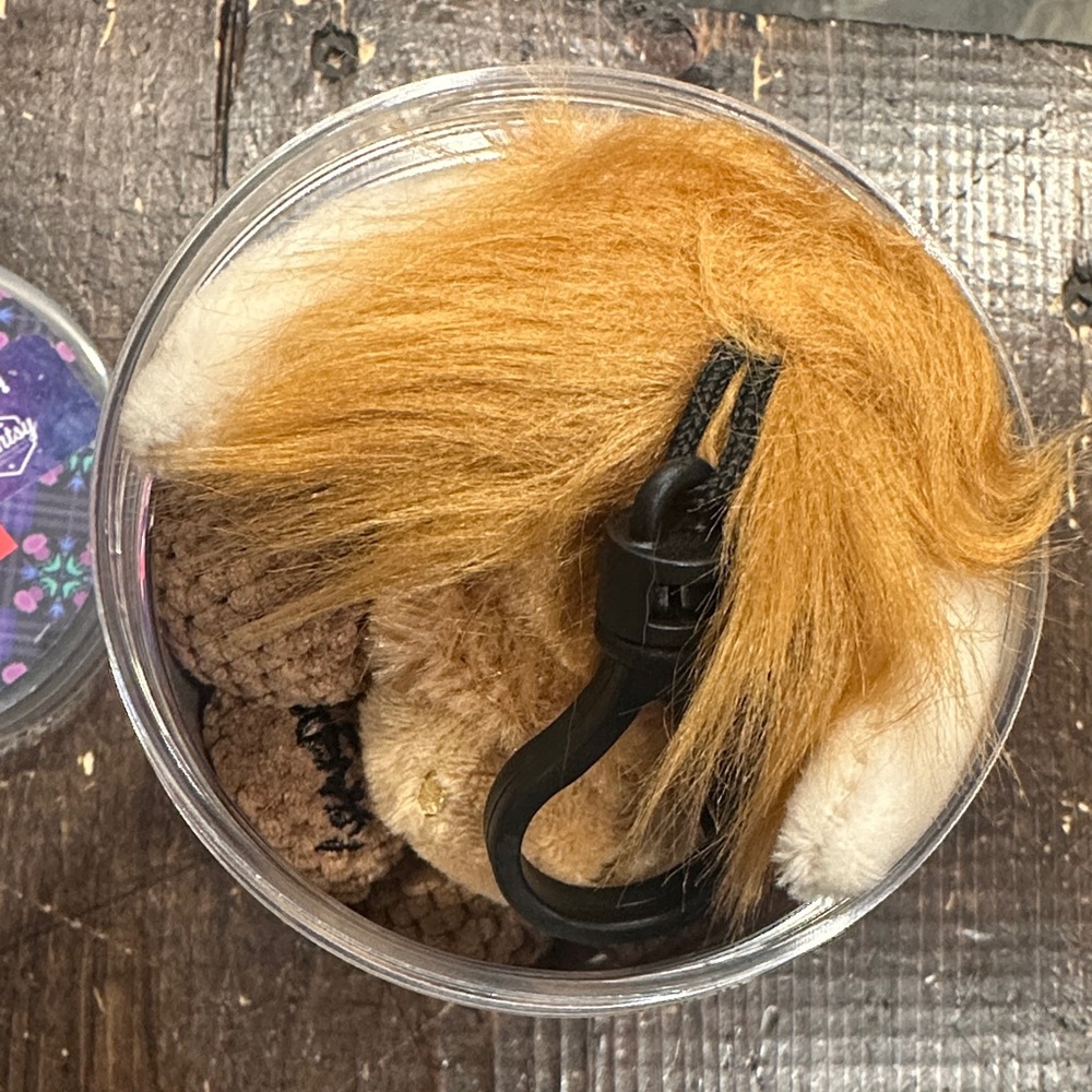 Scentsy Buddy Clip - Brown and Cream Highland Cow - Picture 2 of 3